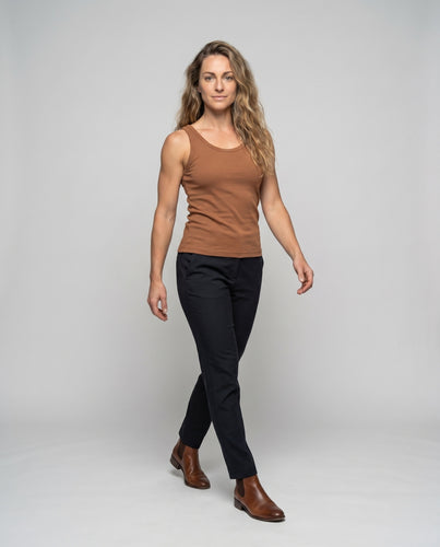 Damen atmungsaktives Basic-Top mit breiten Trägern
