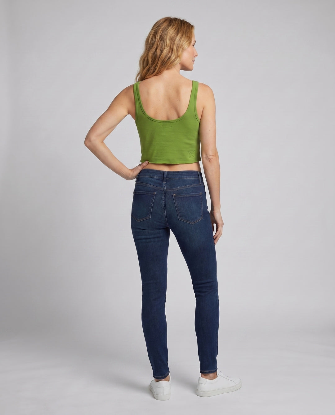 Product 15611842134346 - back_view