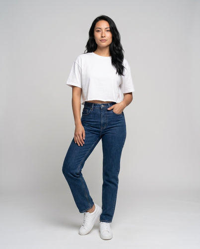 Damen cropped T-Shirt mit weit geschnittenen Ärmeln und modernem Ausschnitt