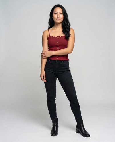 Damen cropped Top mit raffiniertem Knopfdesign und süßem Rüschensaum