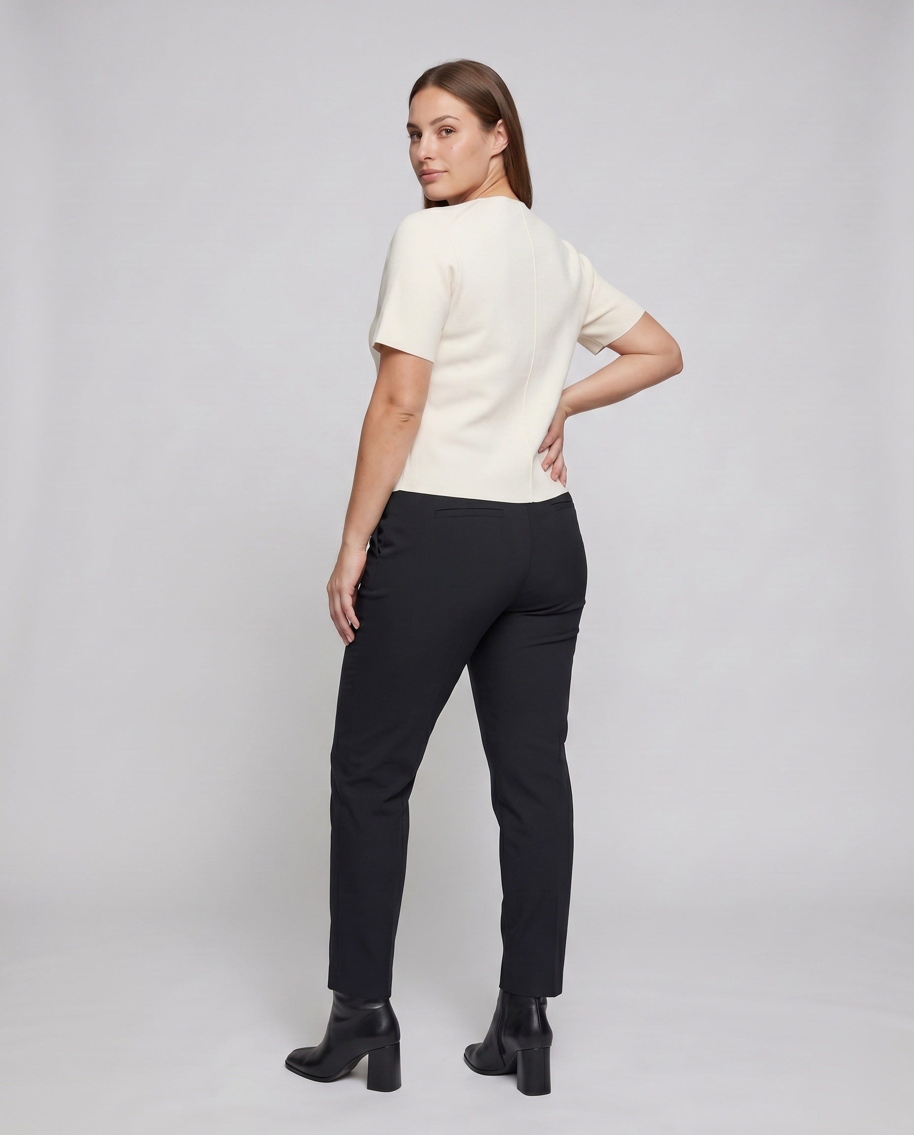 Product 15611847409994 - back_view
