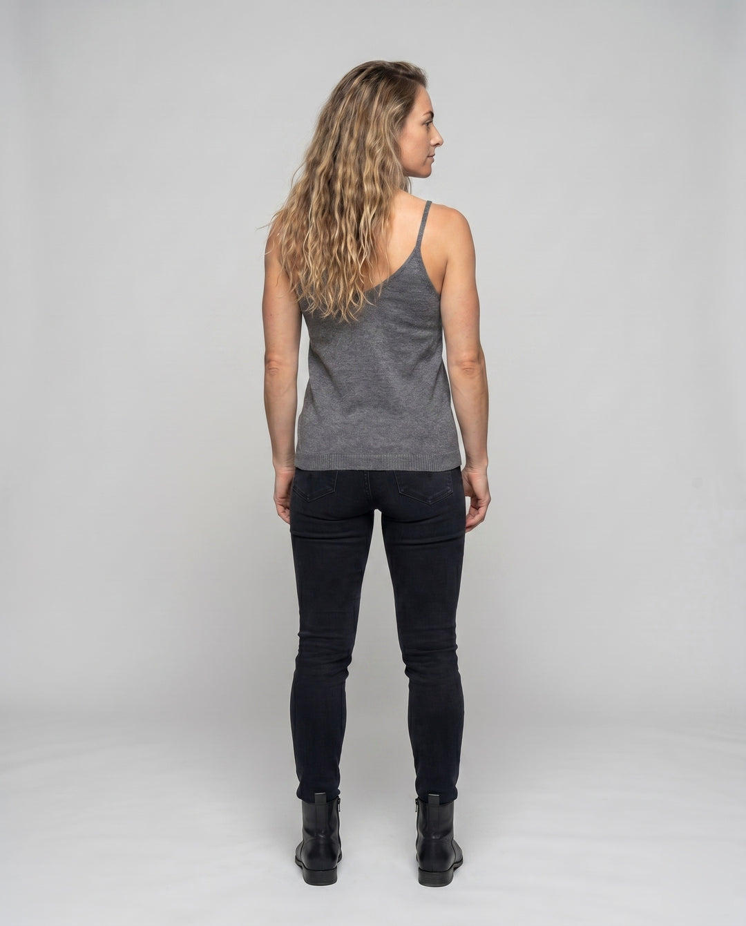Product 15611851800906 - back_view