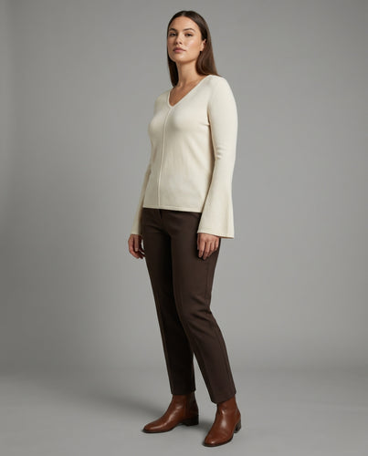 Damen figurschmeichelndes V-Ausschnitt Langarmoberteil mit eleganten Nahtdetails