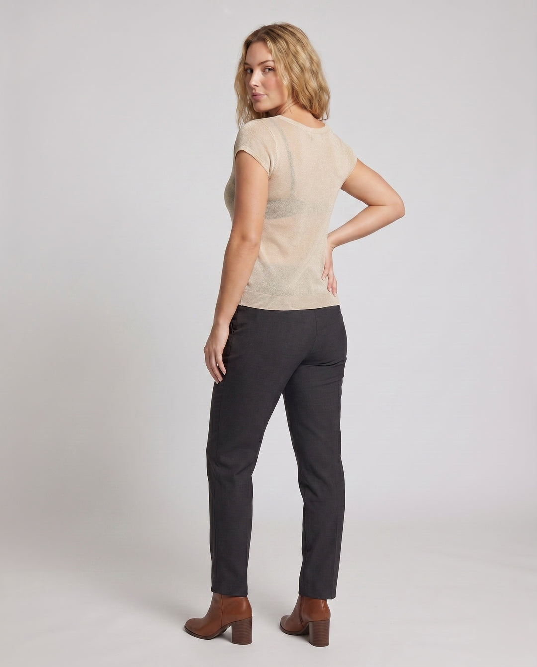 Product 15611854881098 - back_view