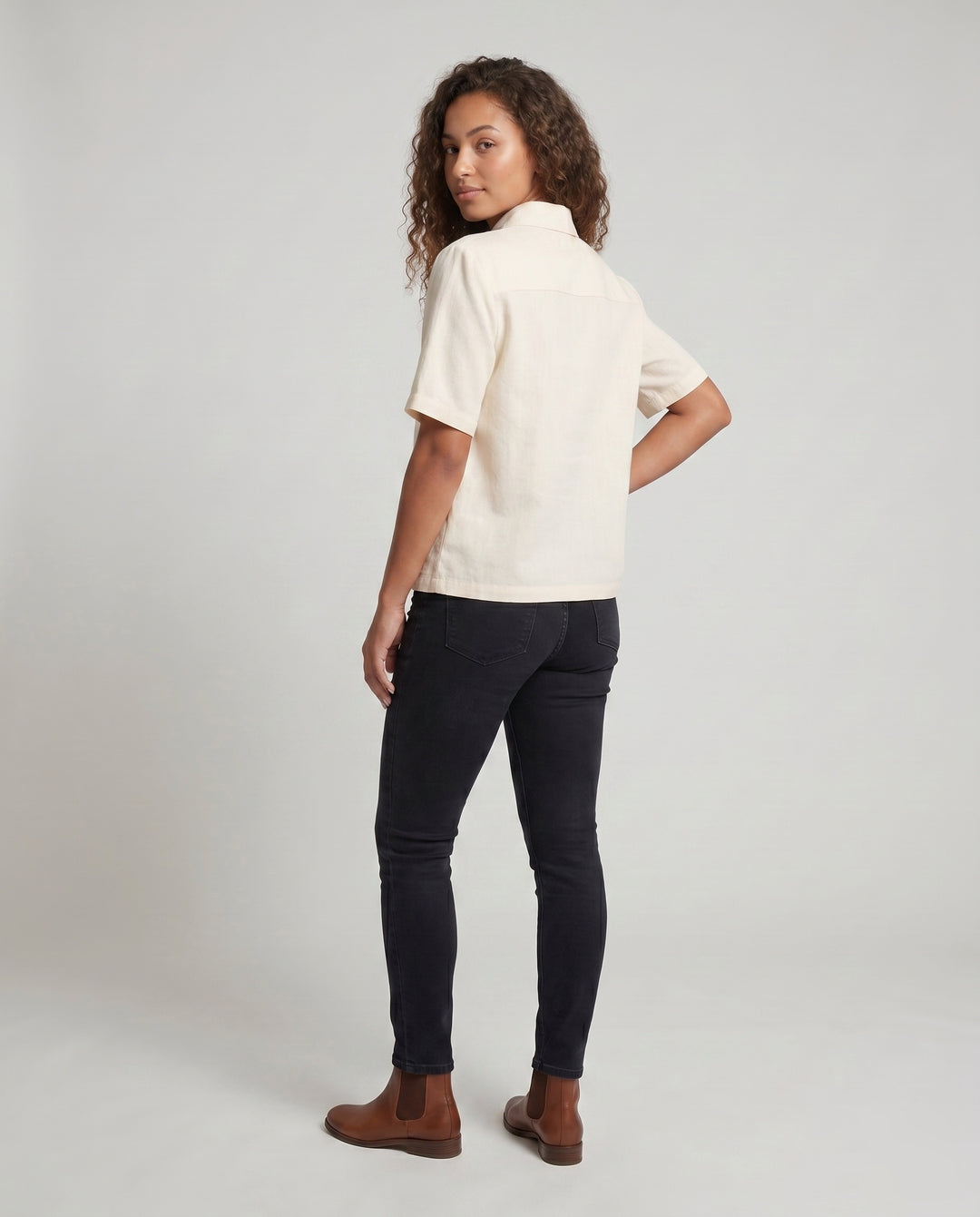 Product 15611862614346 - back_view