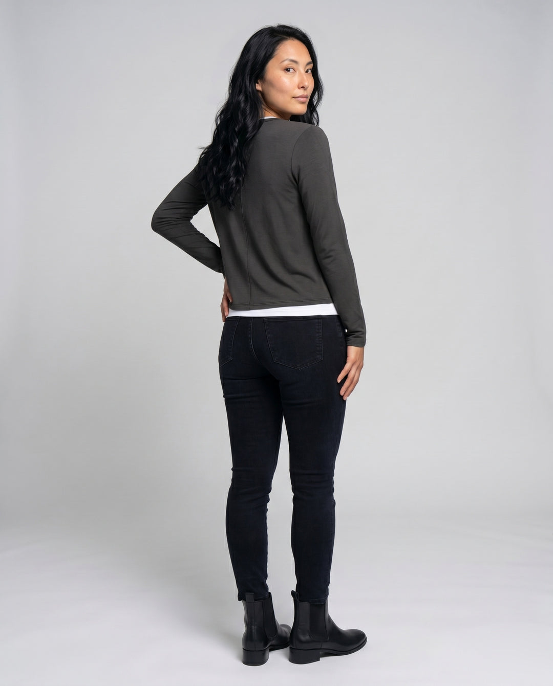 Product 15611865235786 - back_view