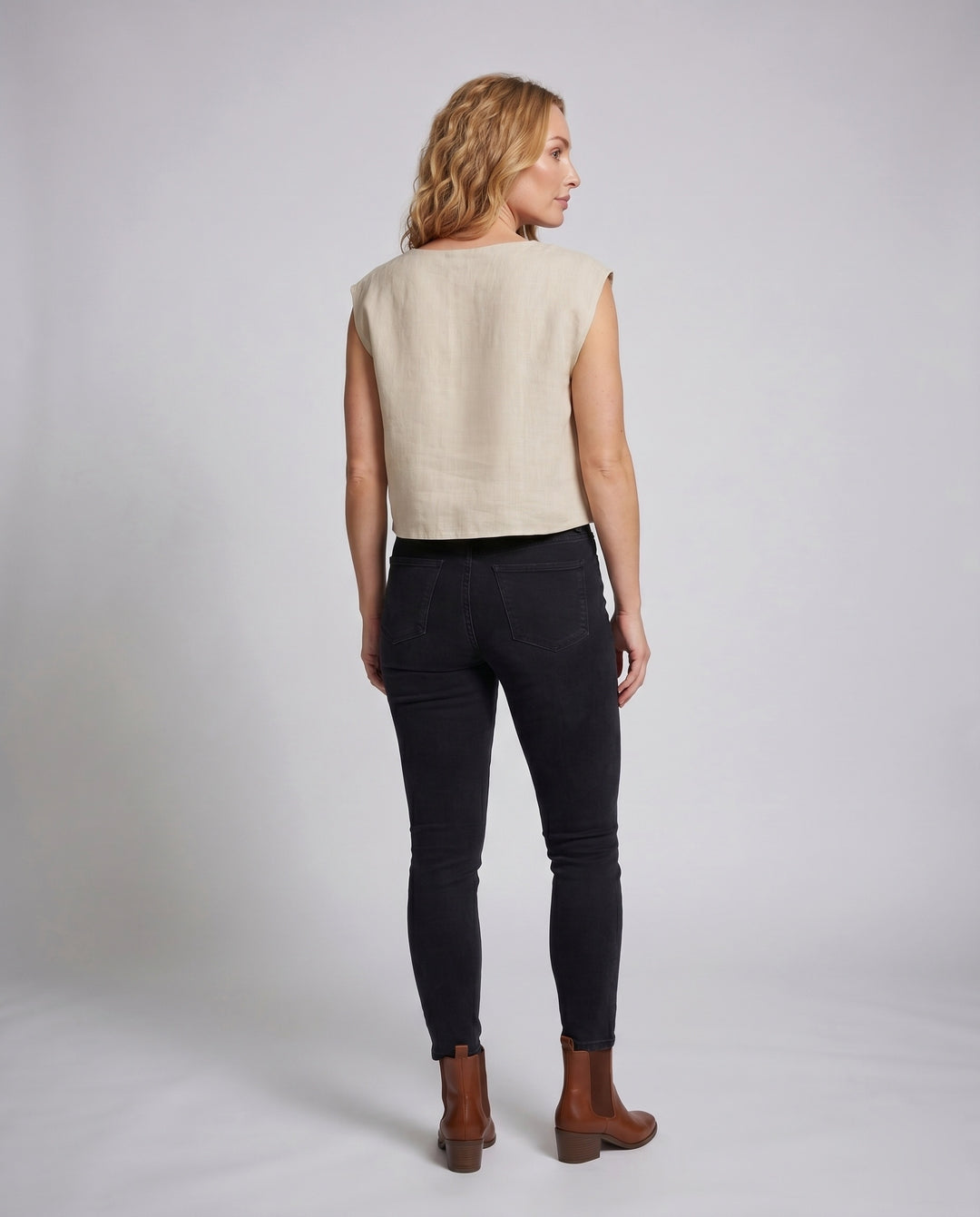 Product 15611871428938 - back_view