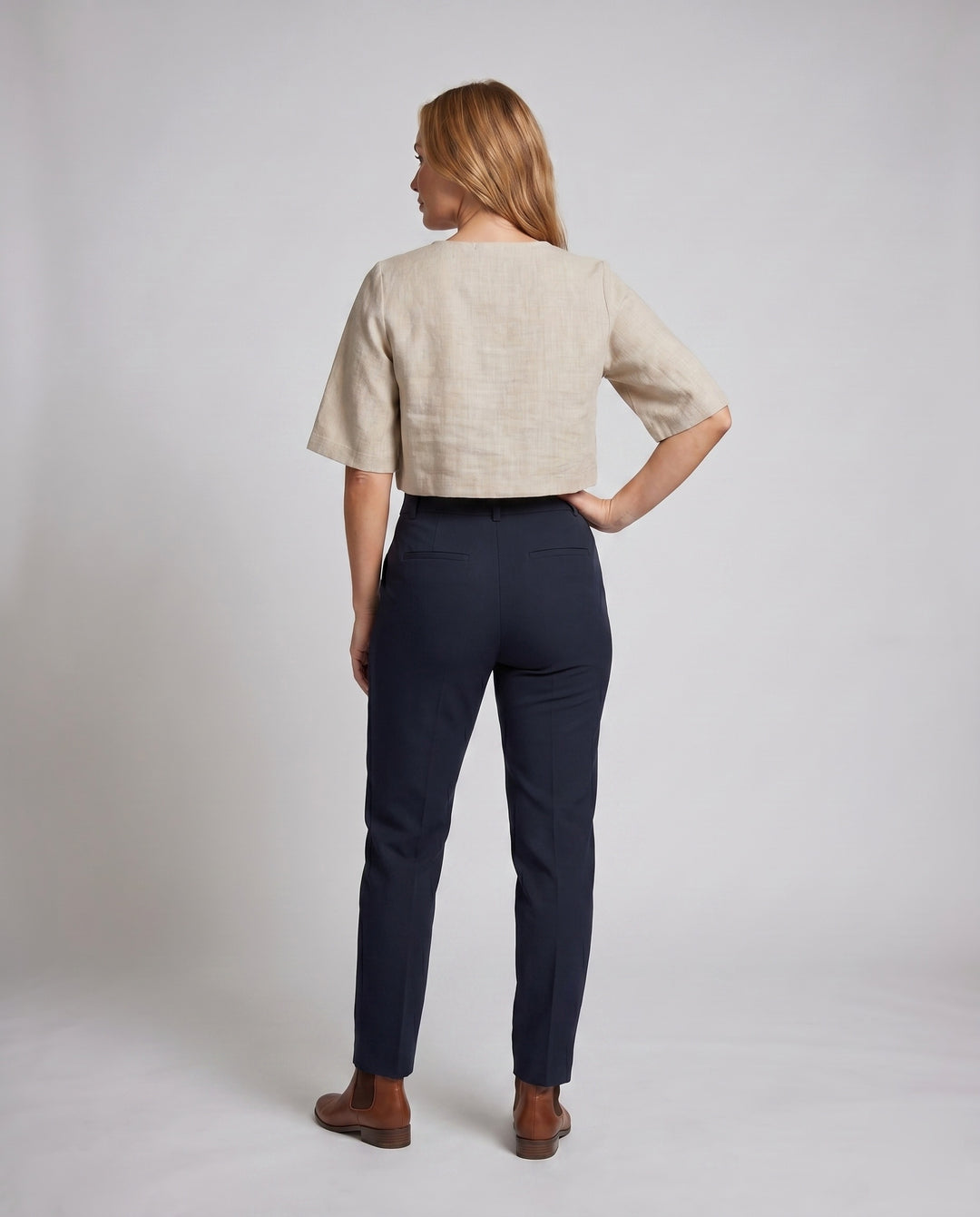 Product 15611871789386 - back_view