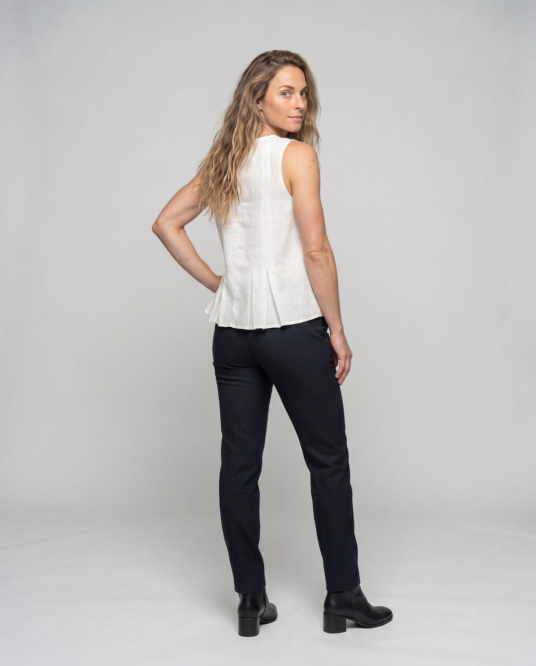 Product 15611873558858 - back_view