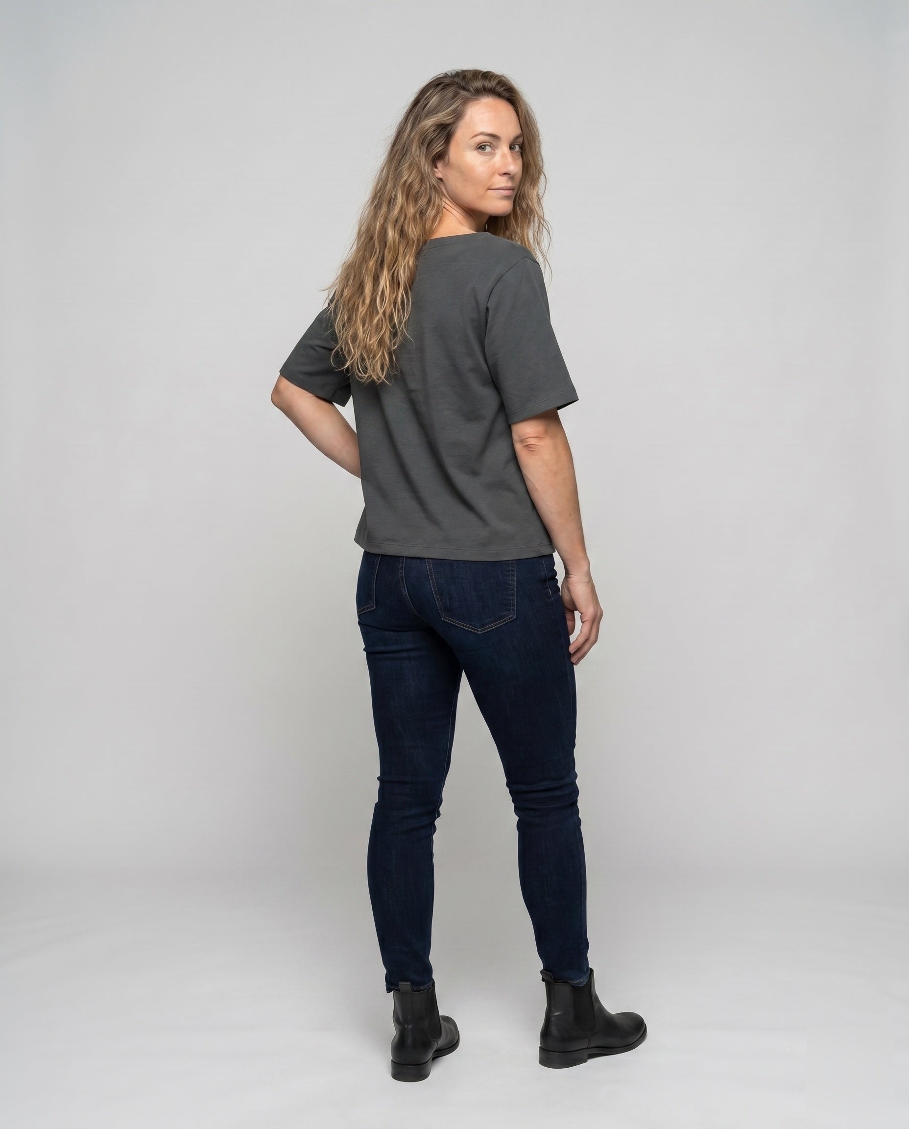 Product 15611877851466 - back_view