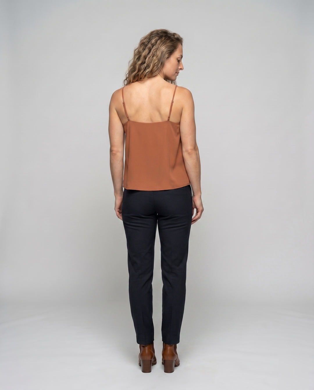 Product 15611877982538 - back_view