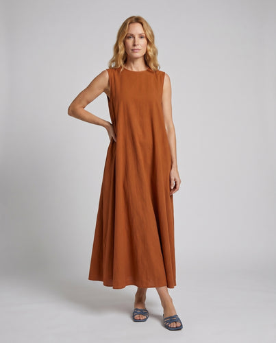 Damen luftiges Maxikleid aus hochwertigem Leinen mit schwingendem Schnitt