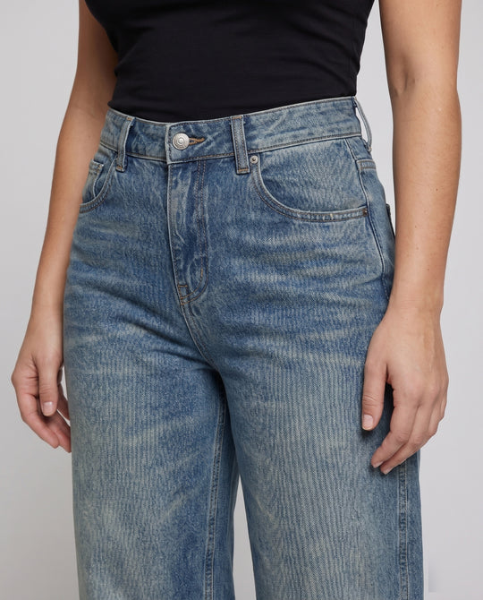Product 15611893383498 - close_up_detail