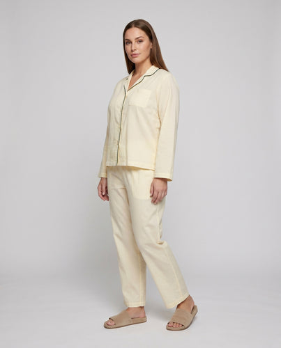 Damen Schlafanzug-Set mit eleganten Knopfdetails und luftigem Schnitt