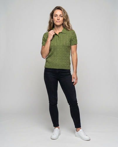 Damen Strick-Polohemd mit klassischem Kragen und Rippdetails
