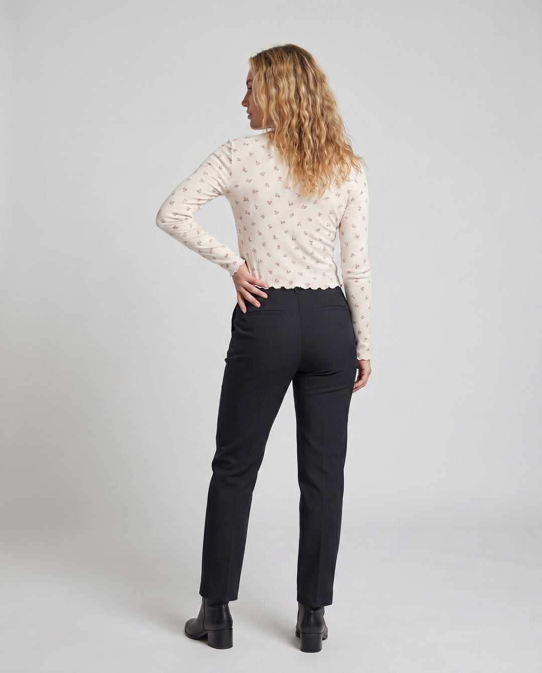 Product 15613773840714 - back_view