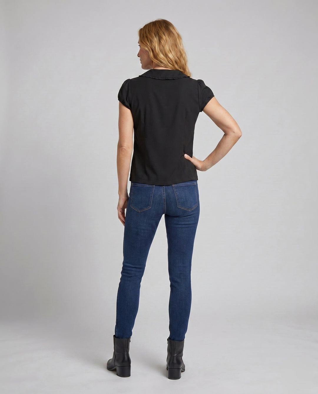 Product 15613775708490 - back_view