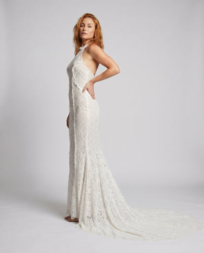 Damen Elegantes Spitzenkleid mit figurbetontem Schnitt und schwingendem Saum R&B