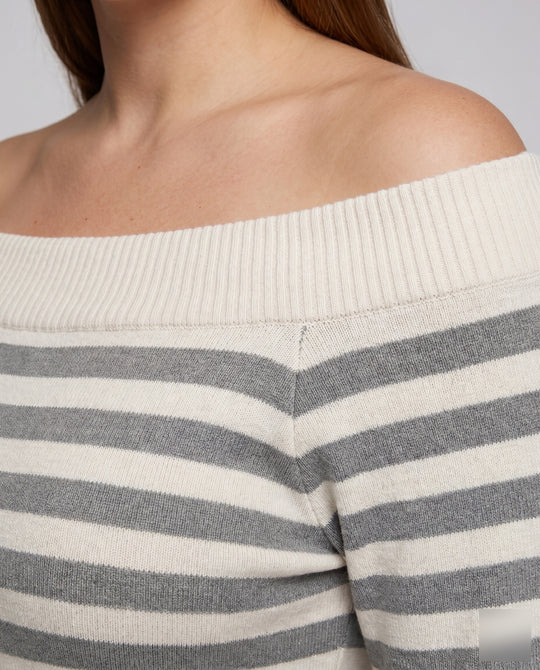 Product 15613783769418 - close_up_detail