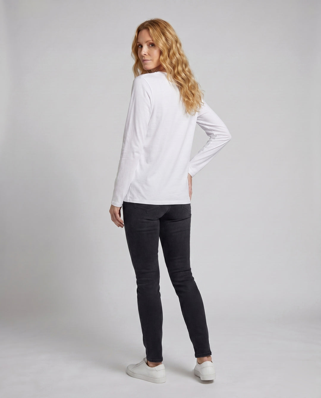 Product 15613795696970 - back_view