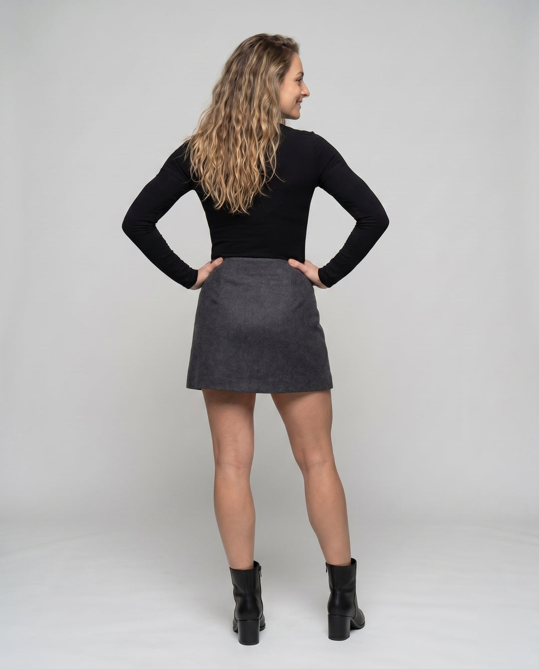 Product 15613802283338 - back_view