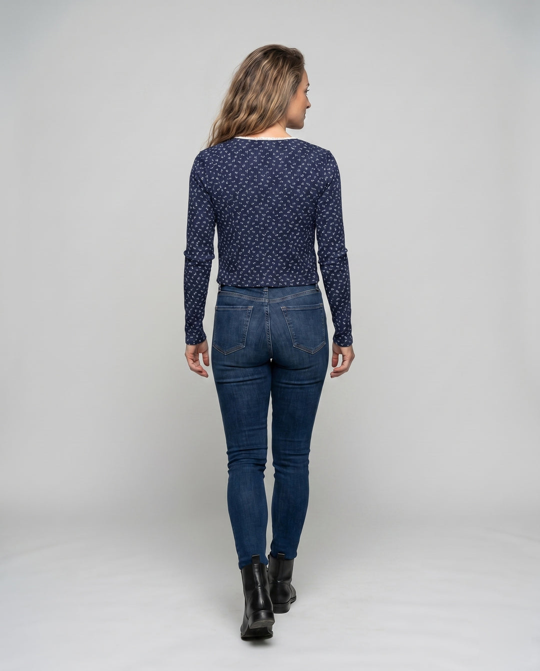 Product 15613803987274 - back_view