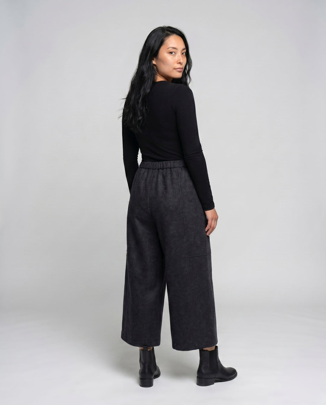 Product 15613821223242 - back_view
