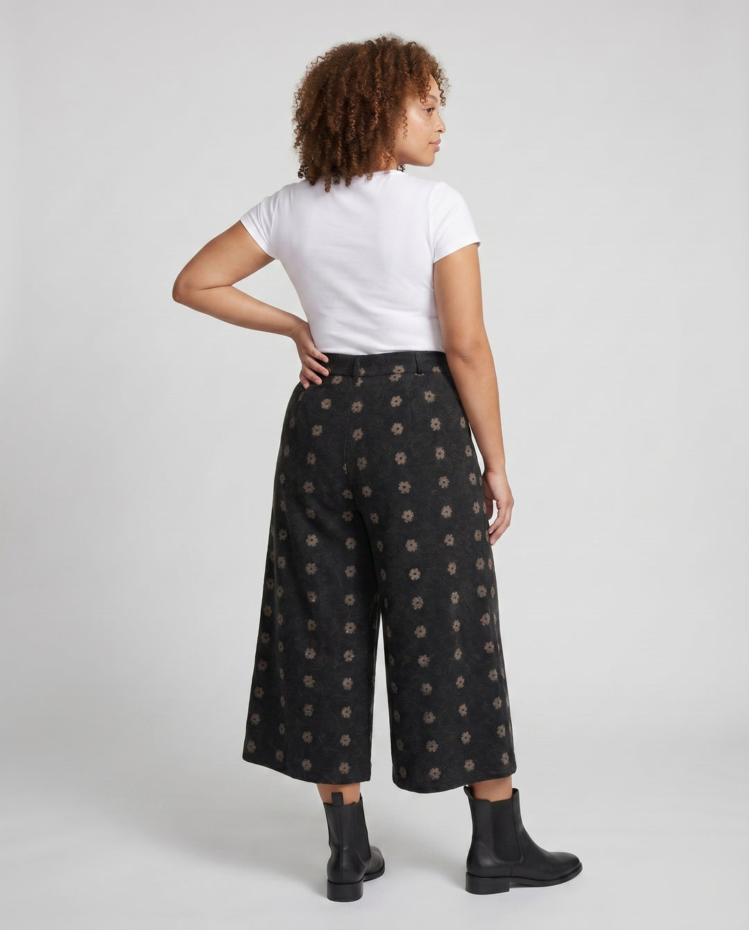 Product 15613824041290 - back_view