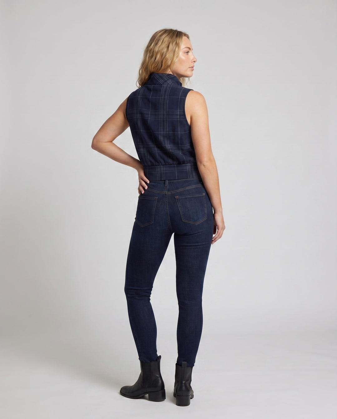 Product 15613840097610 - back_view