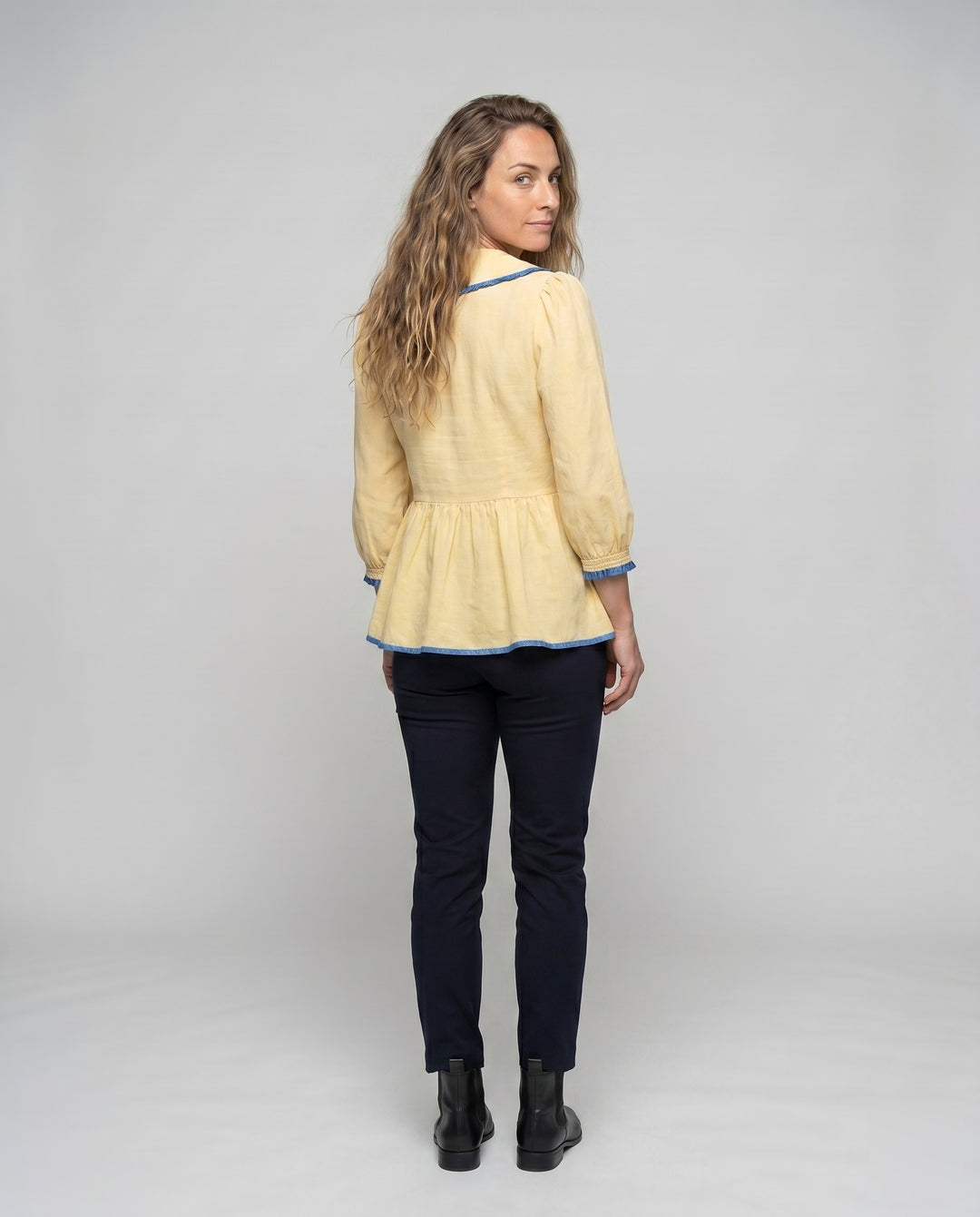 Product 15616783089994 - back_view