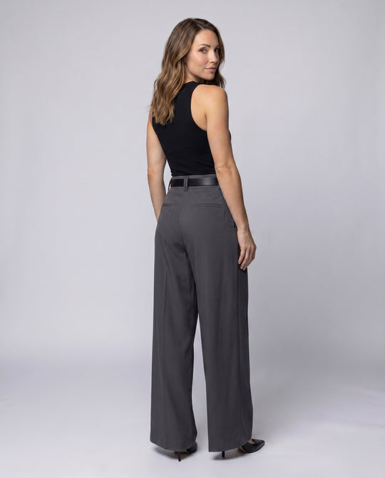 Product 15616784728394 - back_view