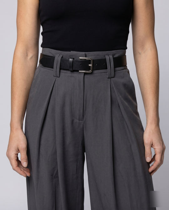 Product 15616784728394 - close_up_detail