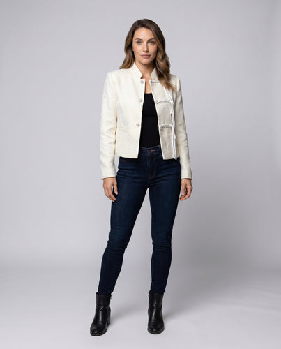 Damen Elegante Kurzjacke mit hochwertigen Knopfdetails und raffinierter Schnittführung R&B