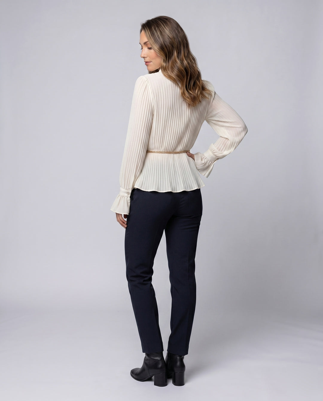 Product 15616785056074 - back_view