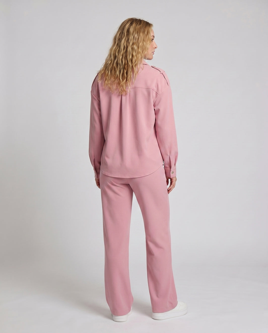 Product 15616787808586 - back_view