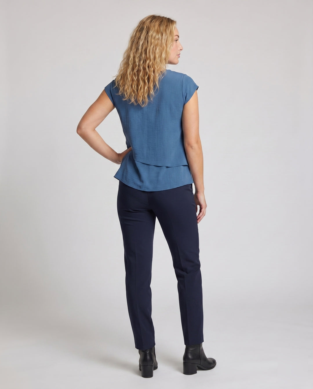 Product 15616797049162 - back_view