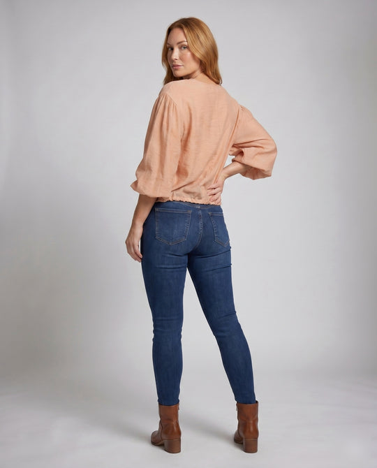 Product 15616798982474 - back_view
