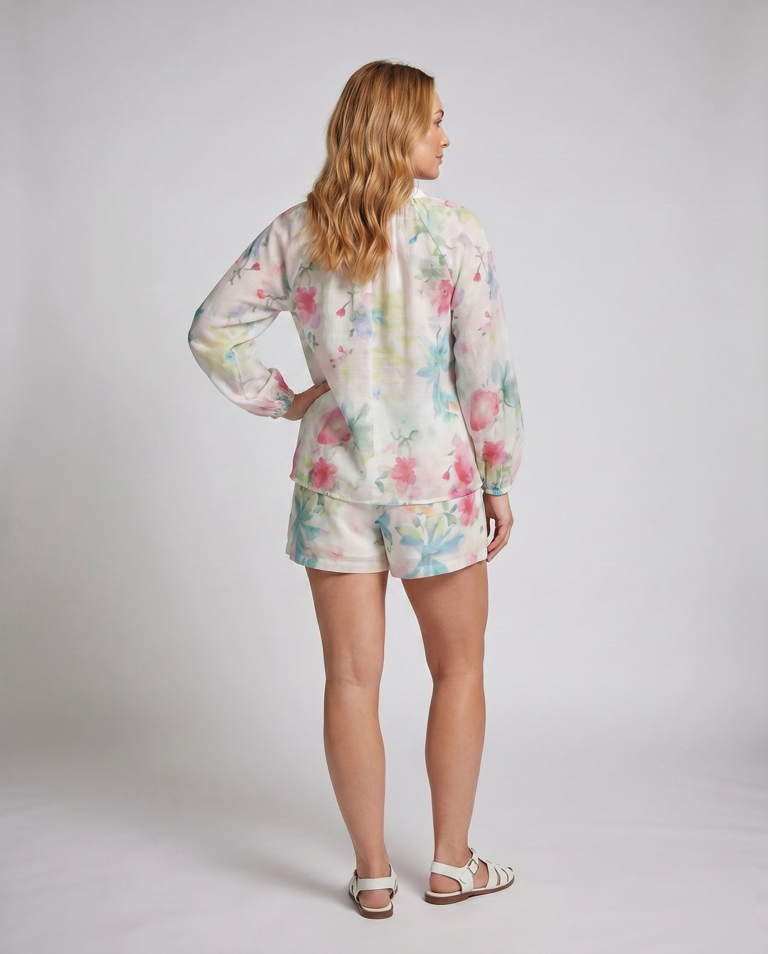 Product 15616799113546 - back_view