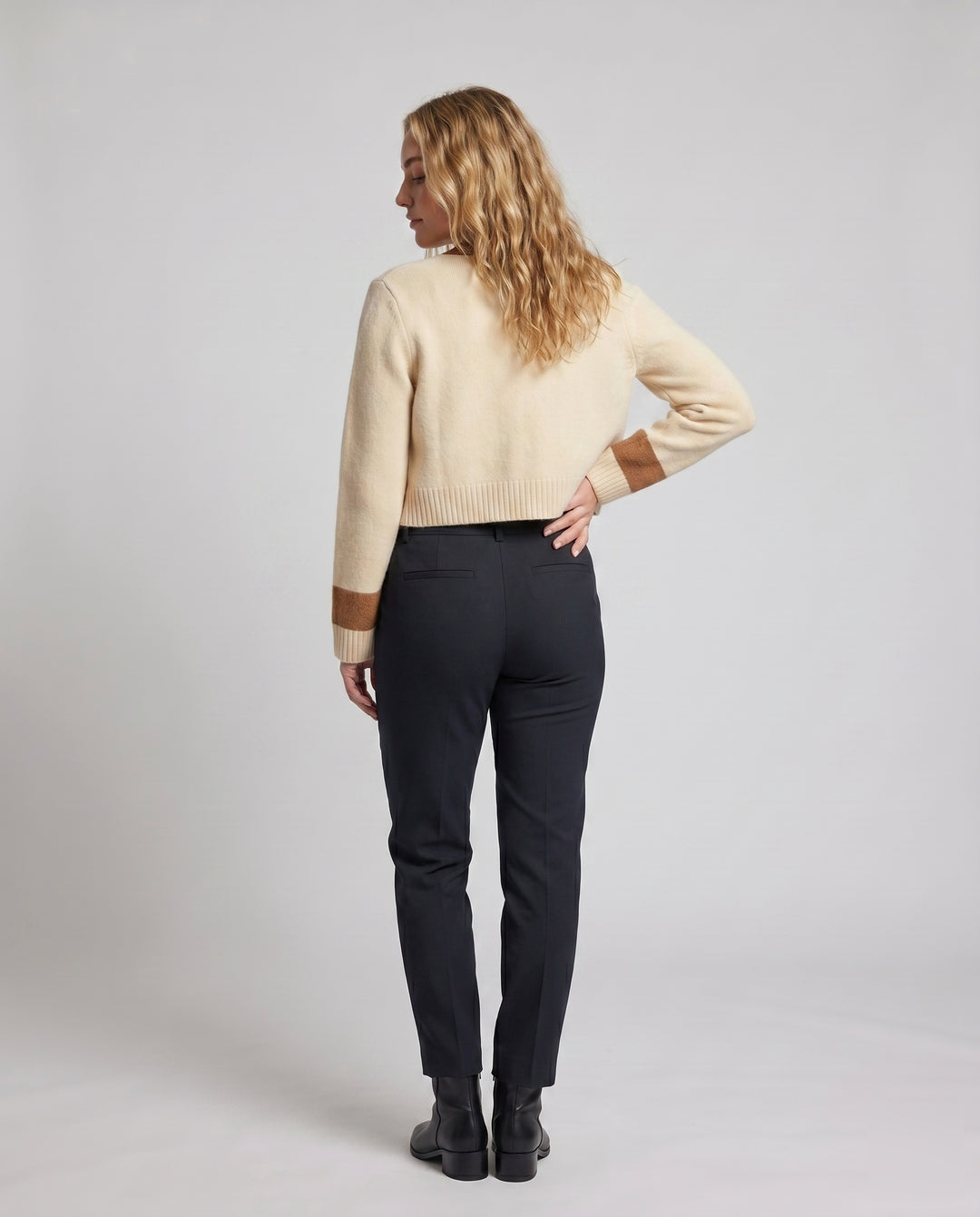 Product 15616803307850 - back_view