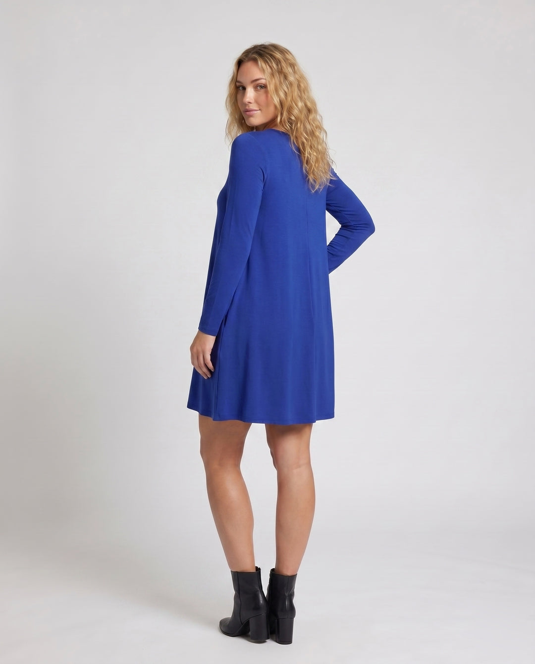 Product 15616812679498 - back_view