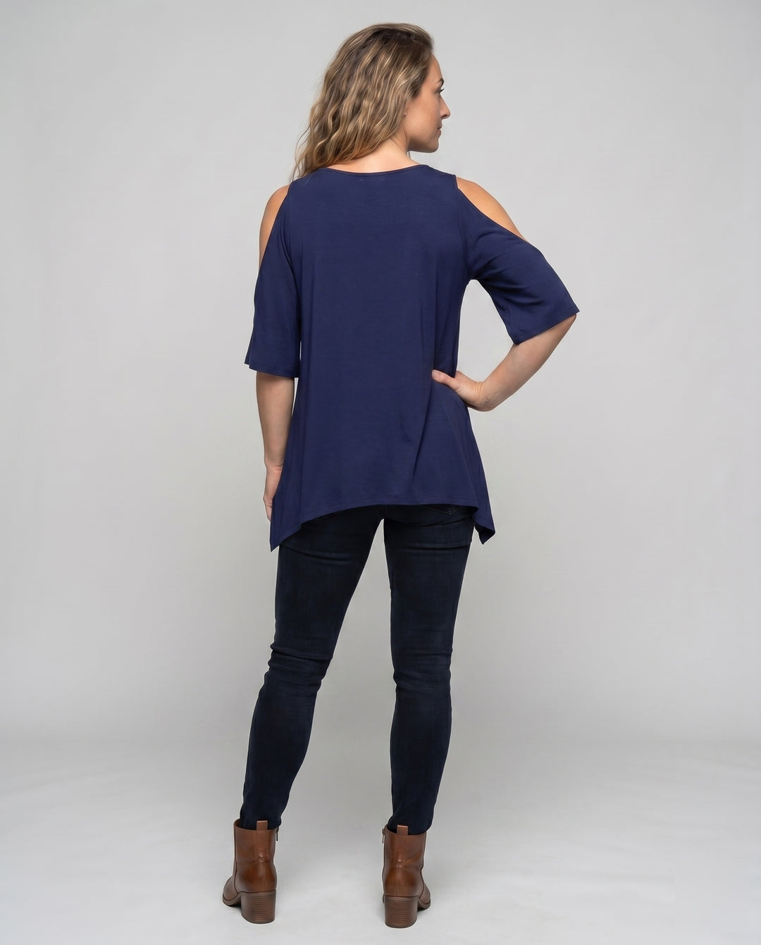 Product 15616814580042 - back_view