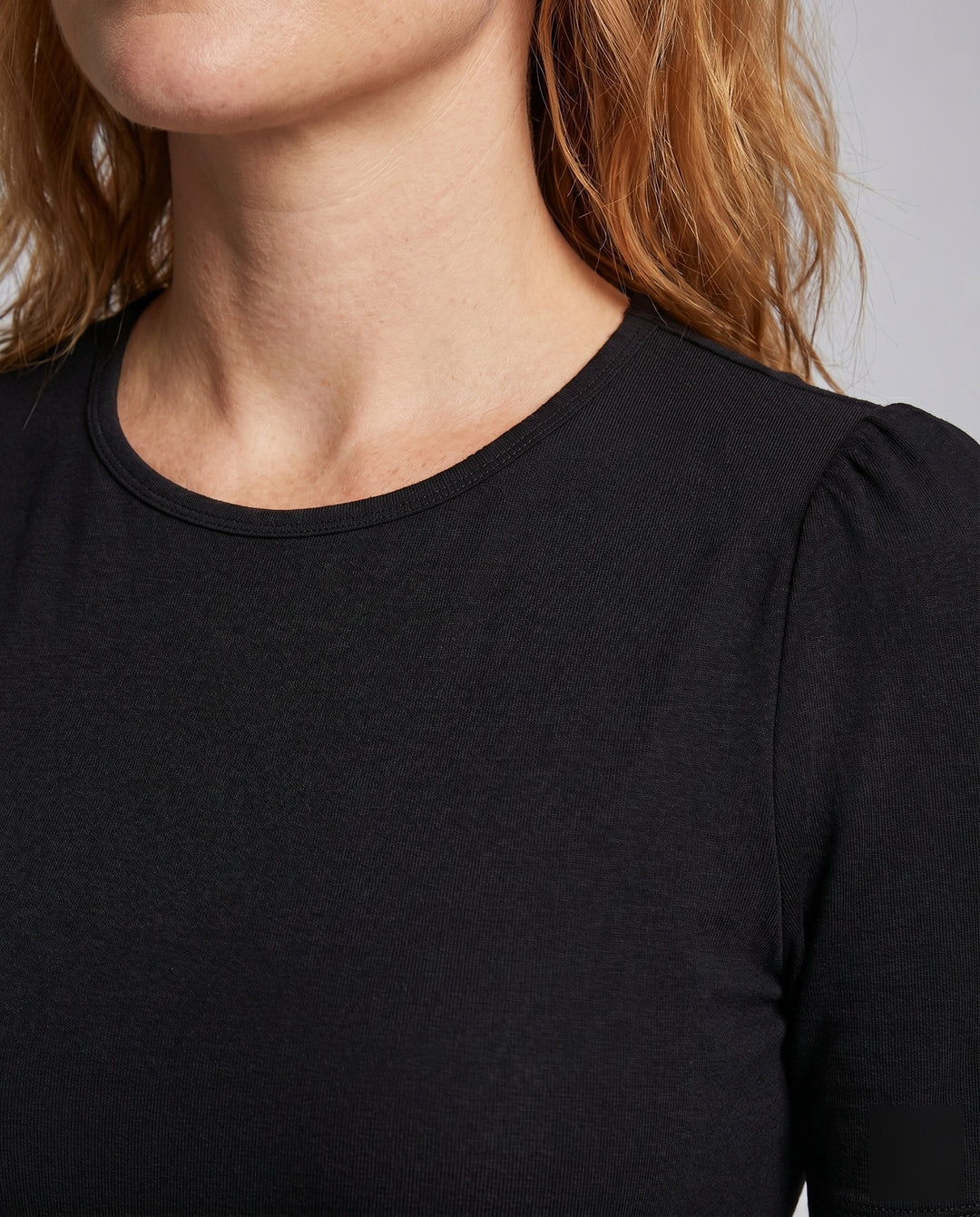Product 15616816316746 - close_up_detail