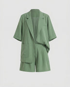 Damen Blazer mit kurzem Schnitt und eleganten Details