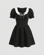 Damen Kleid mit verspieltem Rüschenkragen und voluminösem Rock