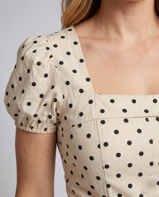Product 15620236968266 - close_up_detail