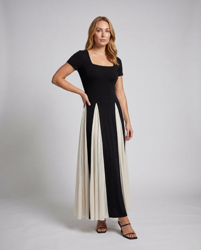 Damen Maxikleid mit elegantem Farbkontrast und schmeichelndem Schnitt