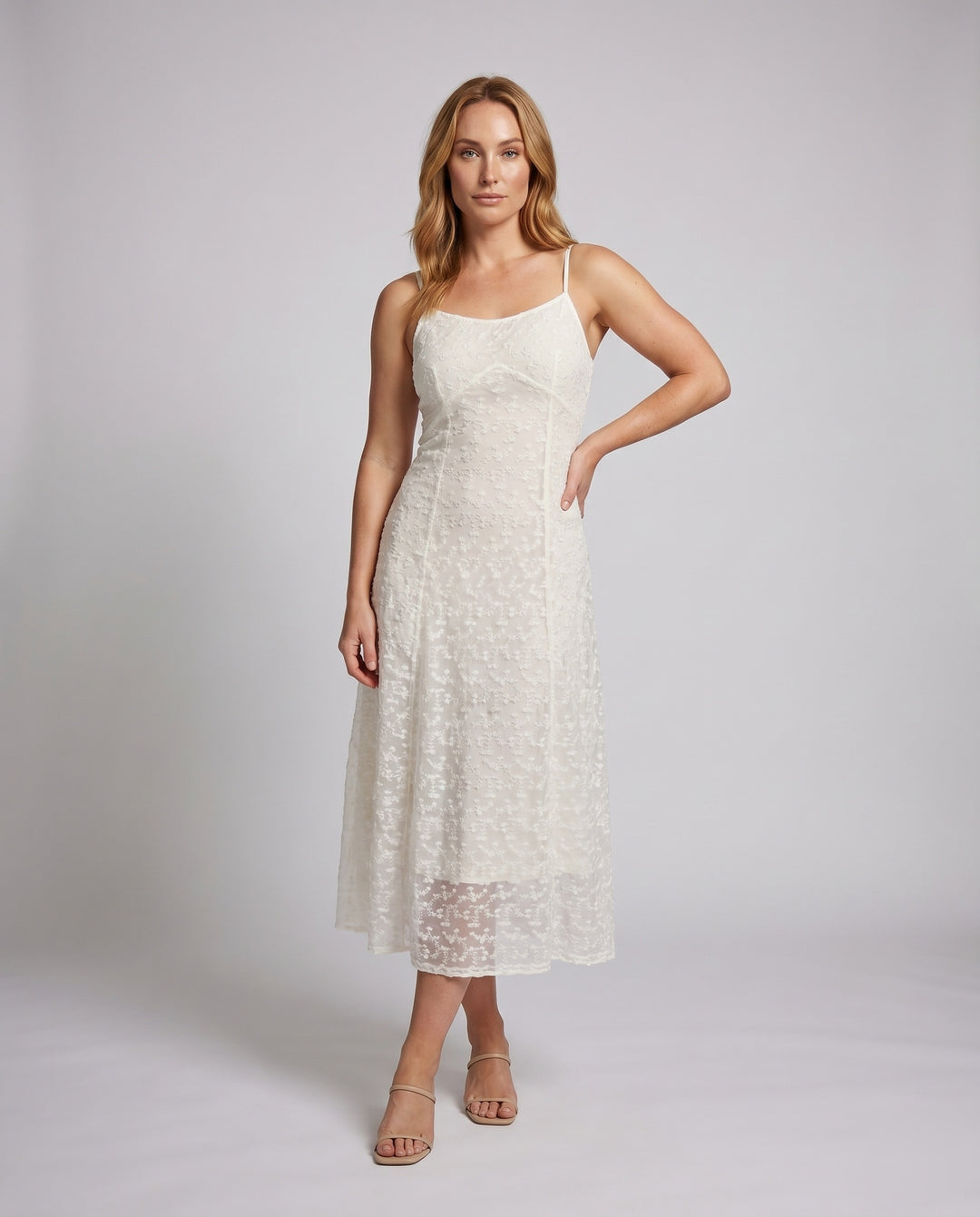 Product 15620240802122 - full_body_front