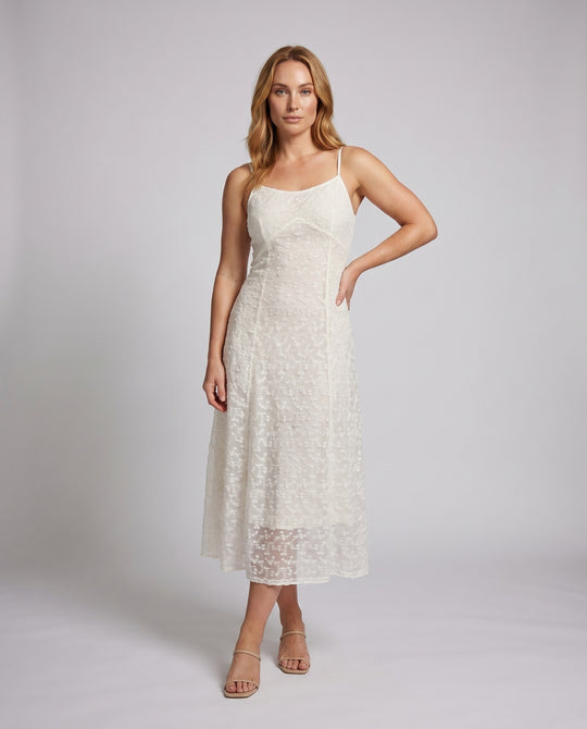 Product 15620240802122 - full_body_front