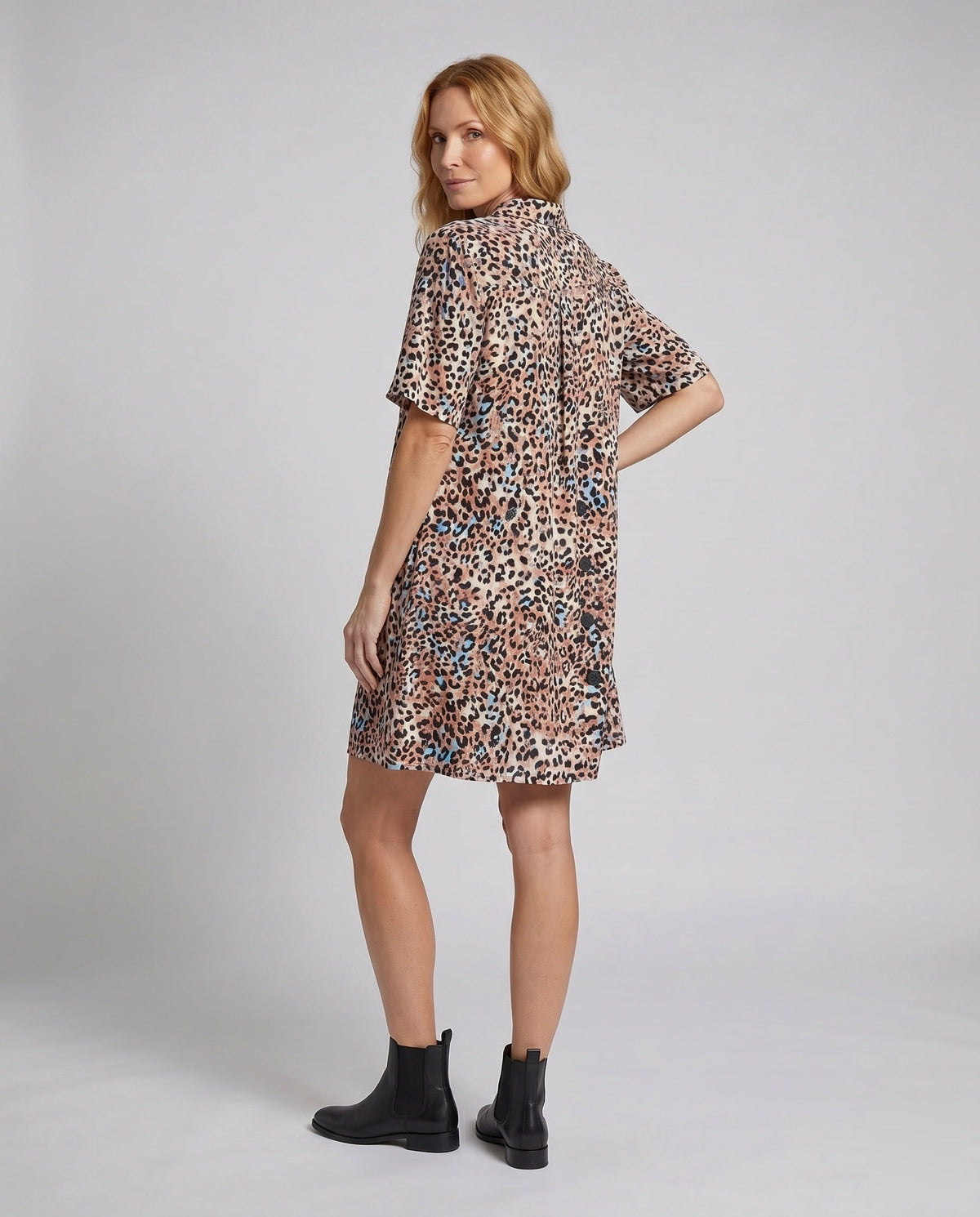 Product 15622852116810 - back_view