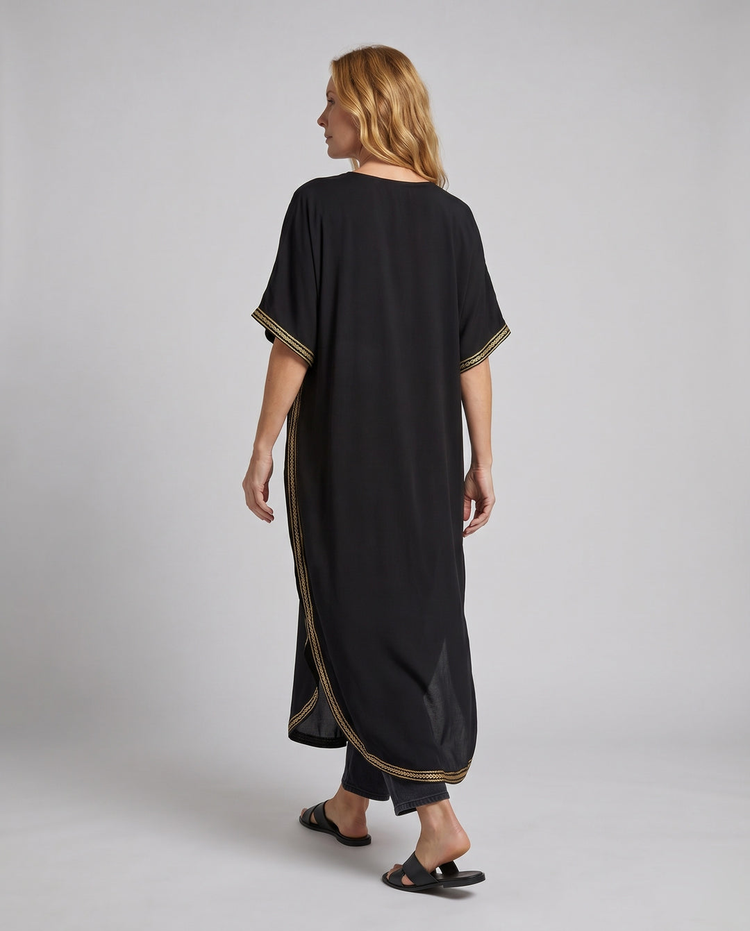 Product 15622882558282 - back_view